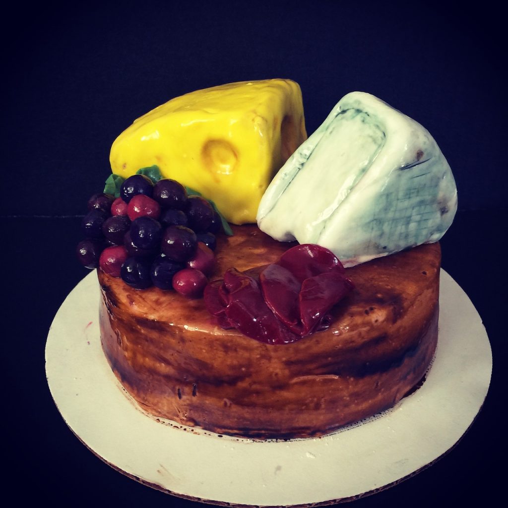 Alternative Wedding Cakes - WeddingsAbroad.com