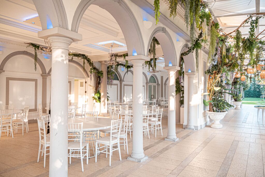 Villa Kristall – Elegance, Nature, and Panoramic Grandeur