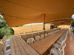 Meet Fête24, a trusted English-speaking wedding production company in Dordogne specialising in destination wedding production in France, from stretch tents and lighting to DJs and full event coordination.